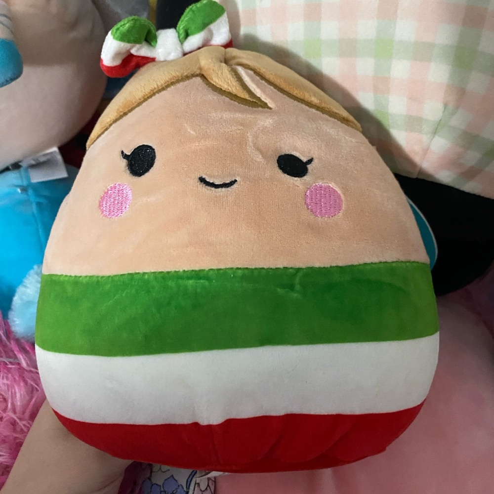 Soledad Squishmallow 🩷